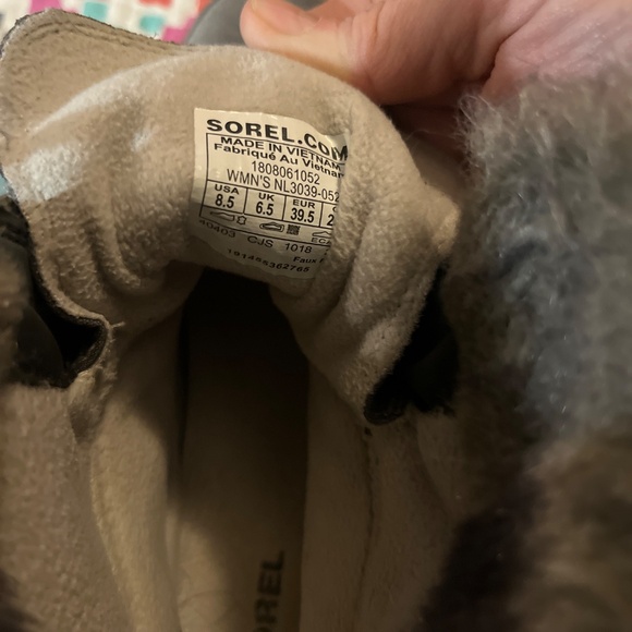 Sorel Explorer Joan Boots Womens Size 9 Gray Suede Faux Fur Waterproof Lace Up - Picture 4 of 4